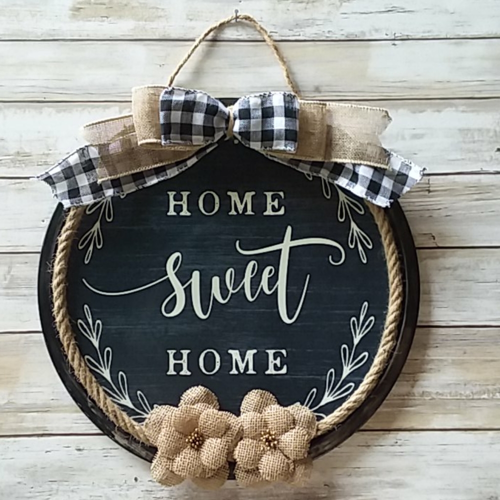 Rustic farmhouse metal Home Sweet Home decor